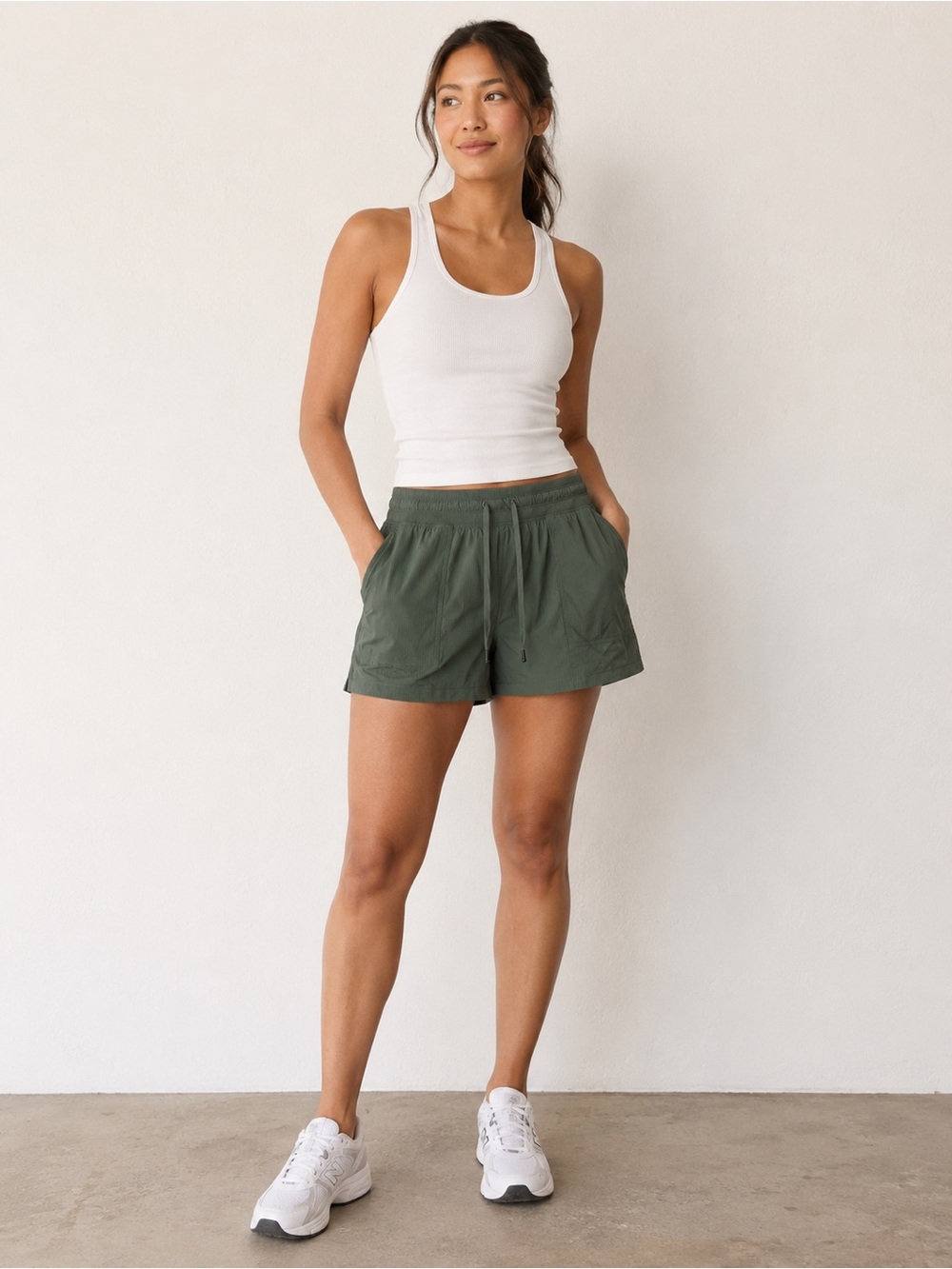NWOT Lululemon Dance Studio High-Rise Short 3.5” in Grey Eucalyptus, size 10.